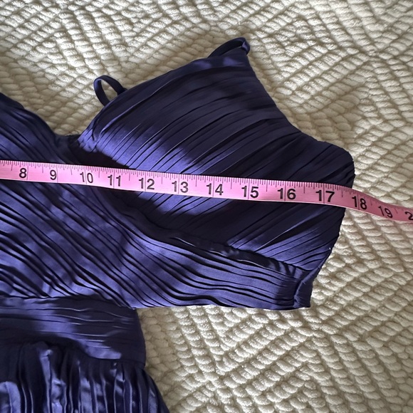 Lulu’s Got the Glam Satin Navy Blue / Purple Pleated Cutout Maxi Dress NWOT M - Picture 12 of 13